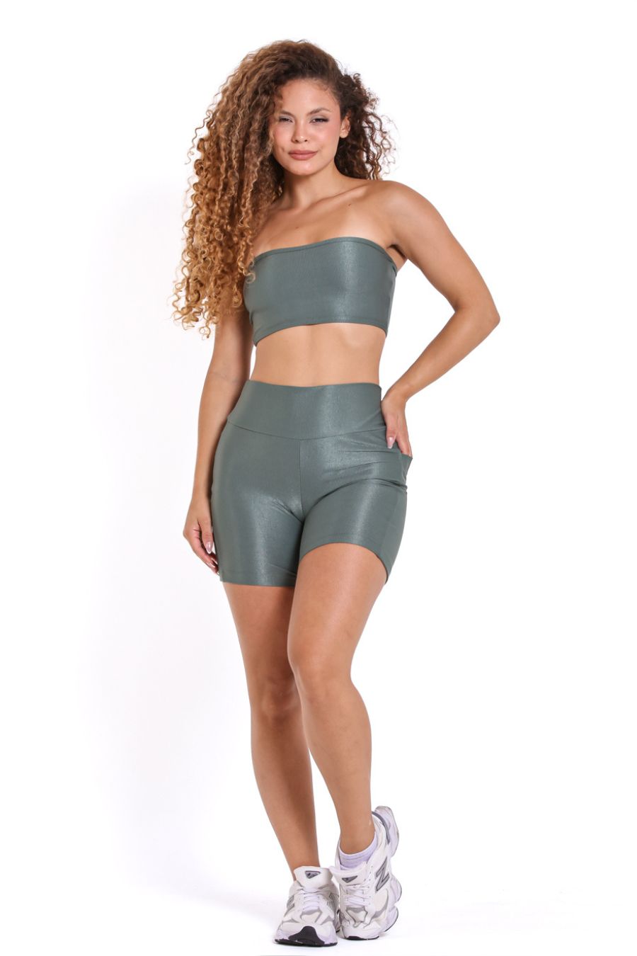 Conjunto Short + Top tomara que caia Verde Queimado